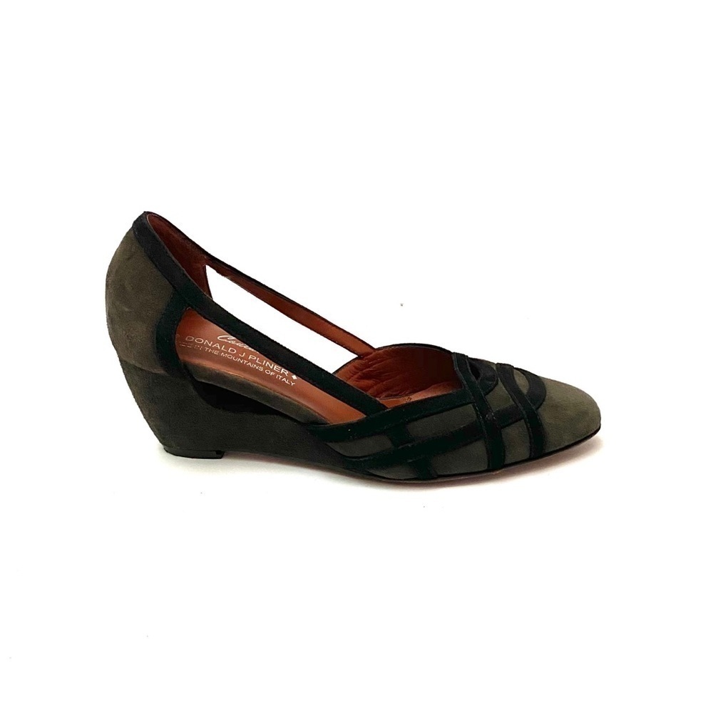Vintage 1990s gray suede cutout wedge heels